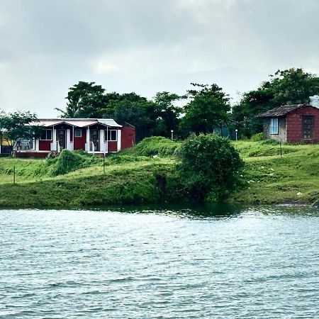 Hotel Mauli Agro Farm Dam View Resort Satara Eksteriør bilde