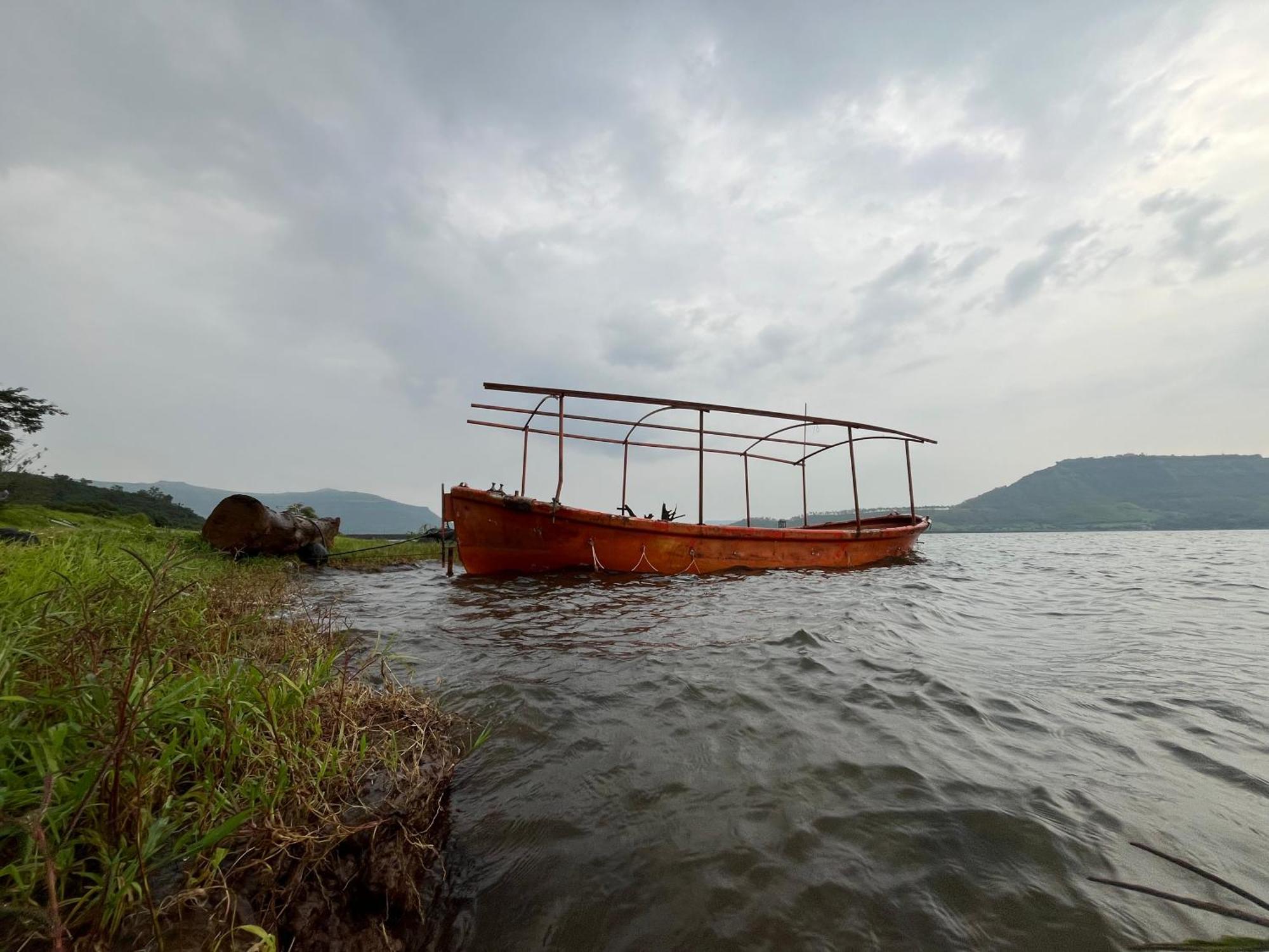 Hotel Mauli Agro Farm Dam View Resort Satara Eksteriør bilde